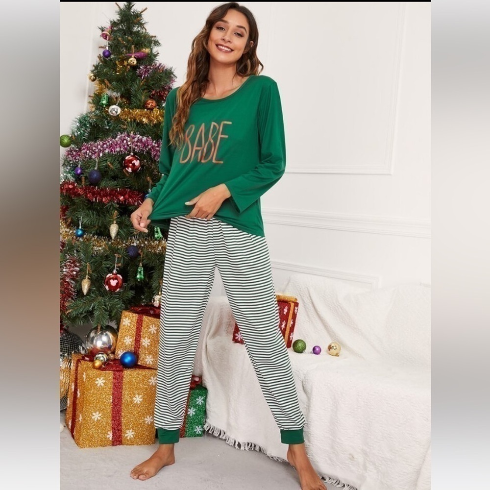 Babe Pyjama set pants and top lingerie sleeves stretchy Christmas theme Size L